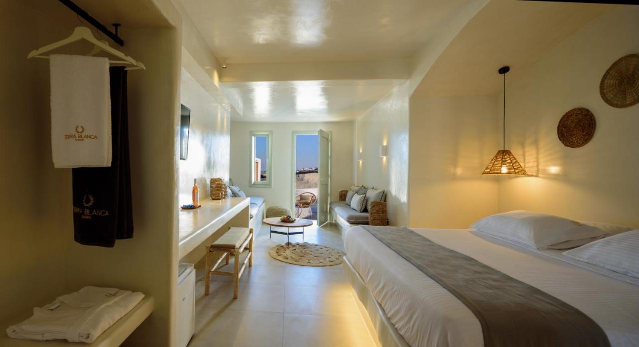 Terra Blanca Suites Imerovigli  Exterior photo