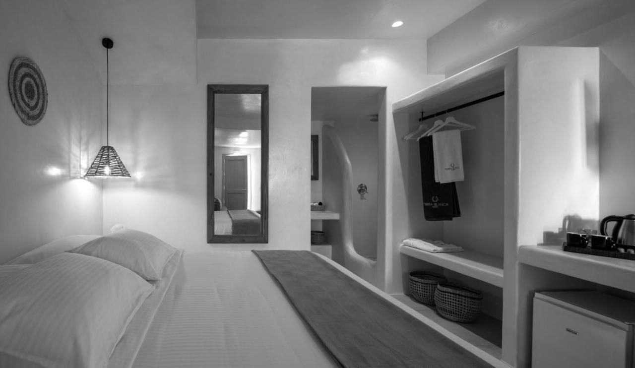 Terra Blanca Suites Imerovigli  Exterior photo