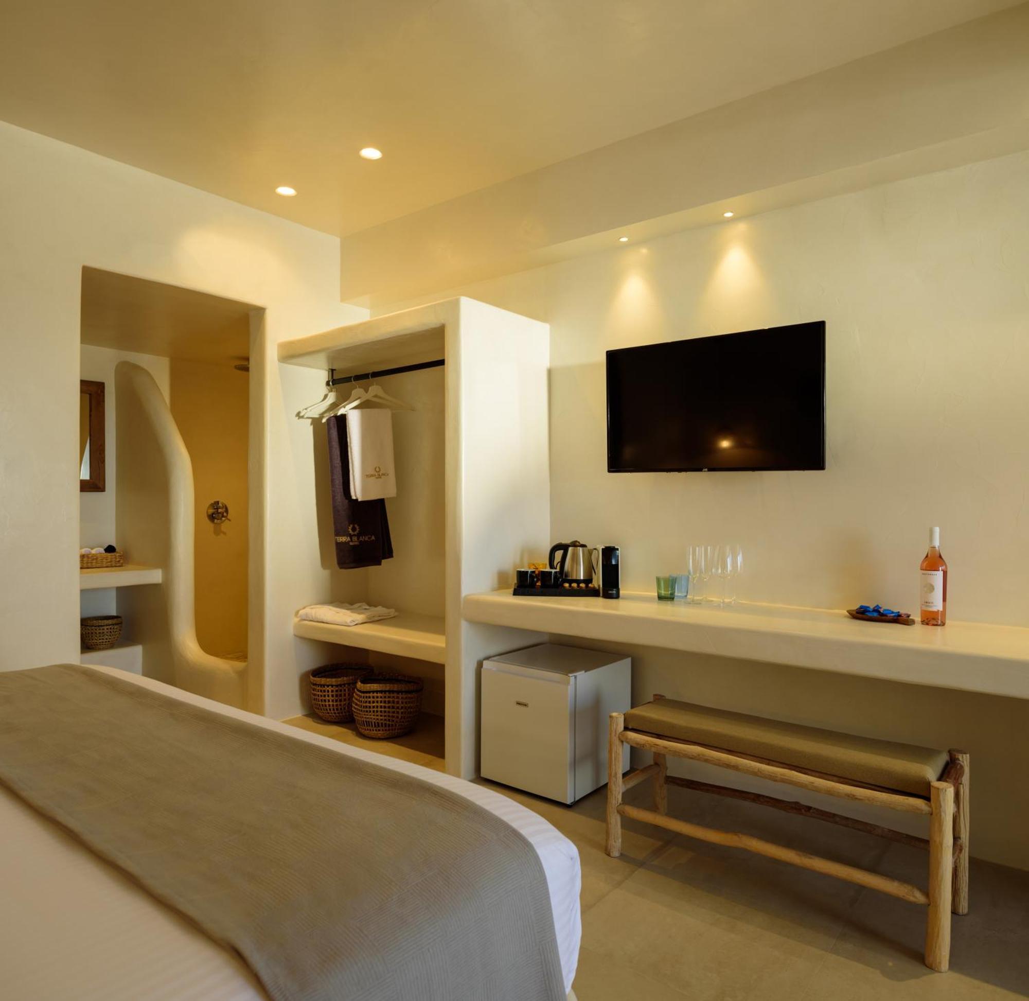 Terra Blanca Suites Imerovigli  Exterior photo
