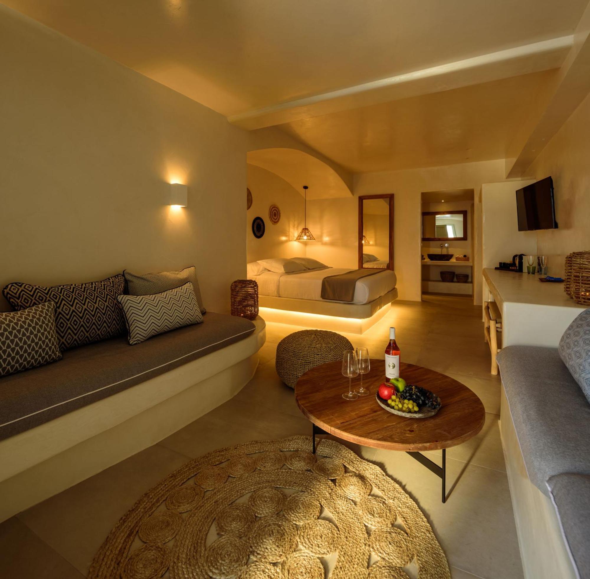 Terra Blanca Suites Imerovigli  Exterior photo