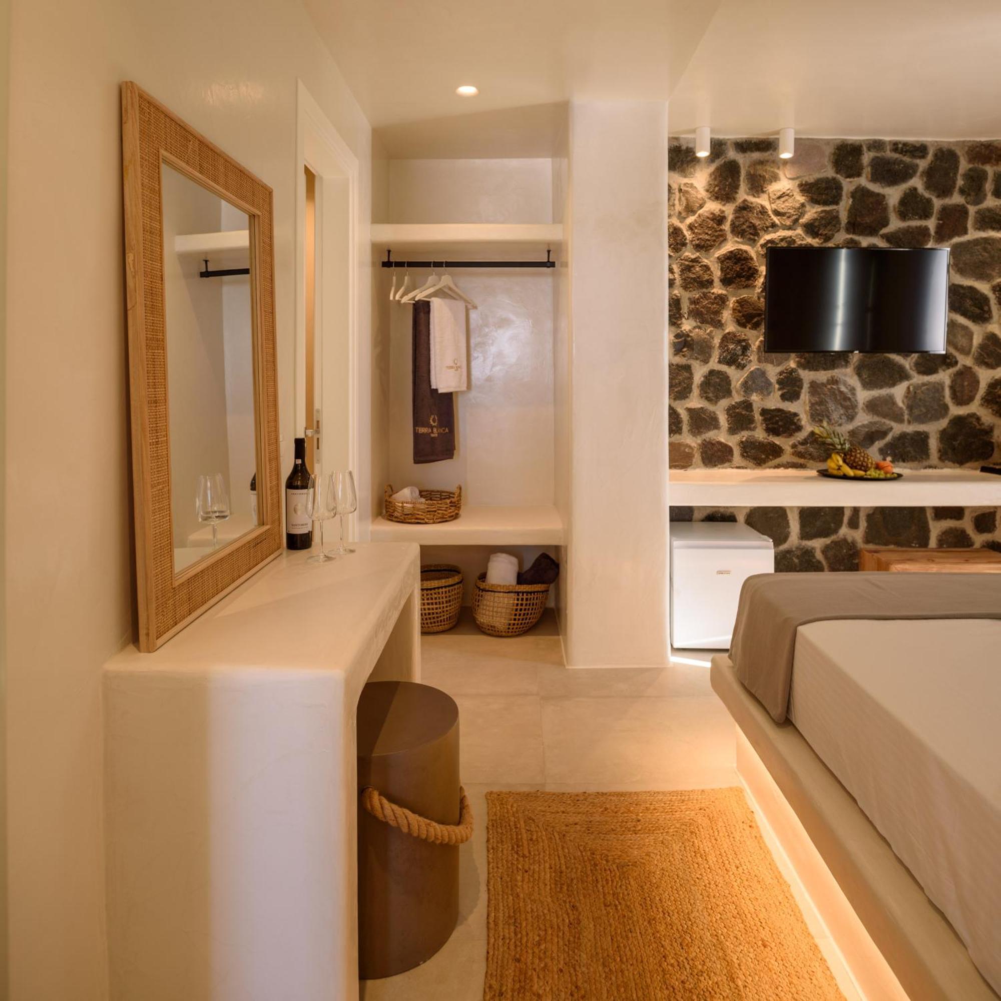 Terra Blanca Suites Imerovigli  Exterior photo